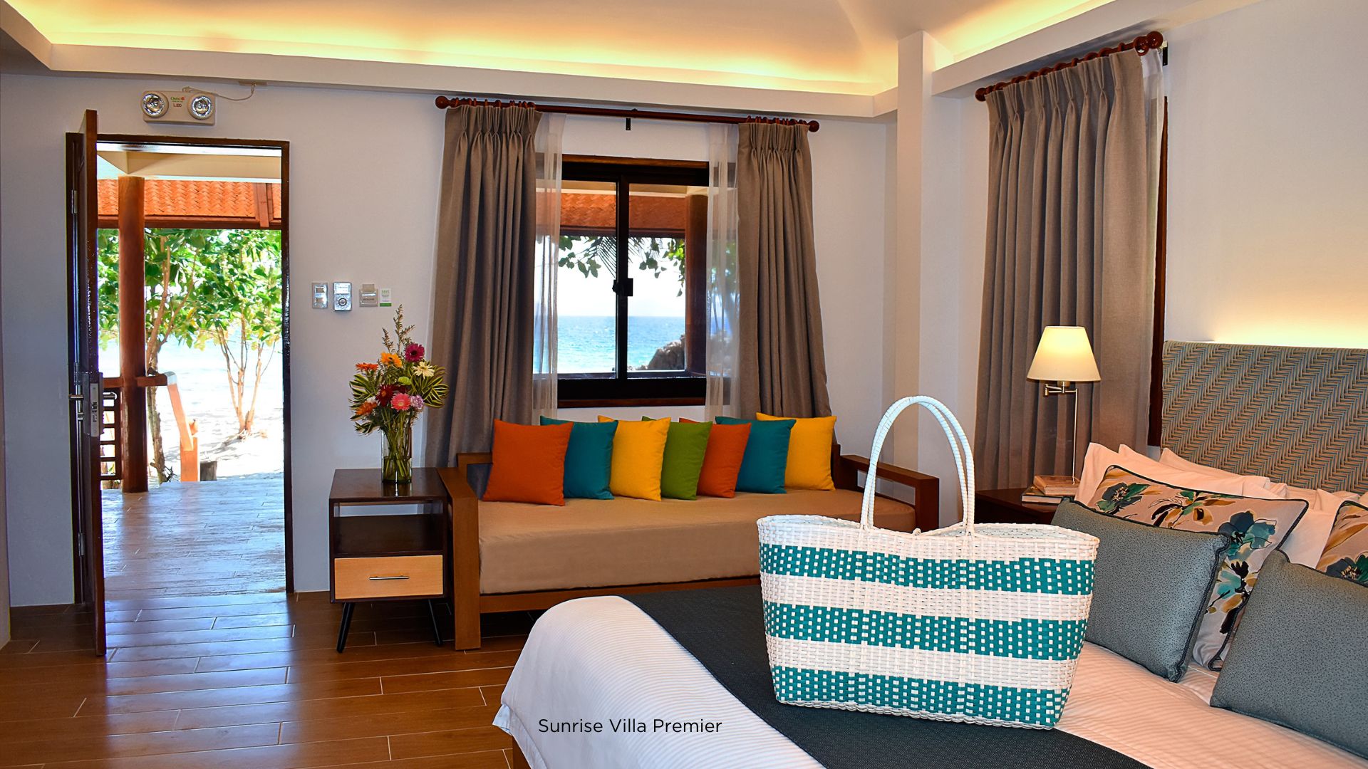 Sunrise Villa Premier image 2